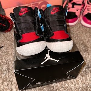 Nike Jordan 1 crib bootie